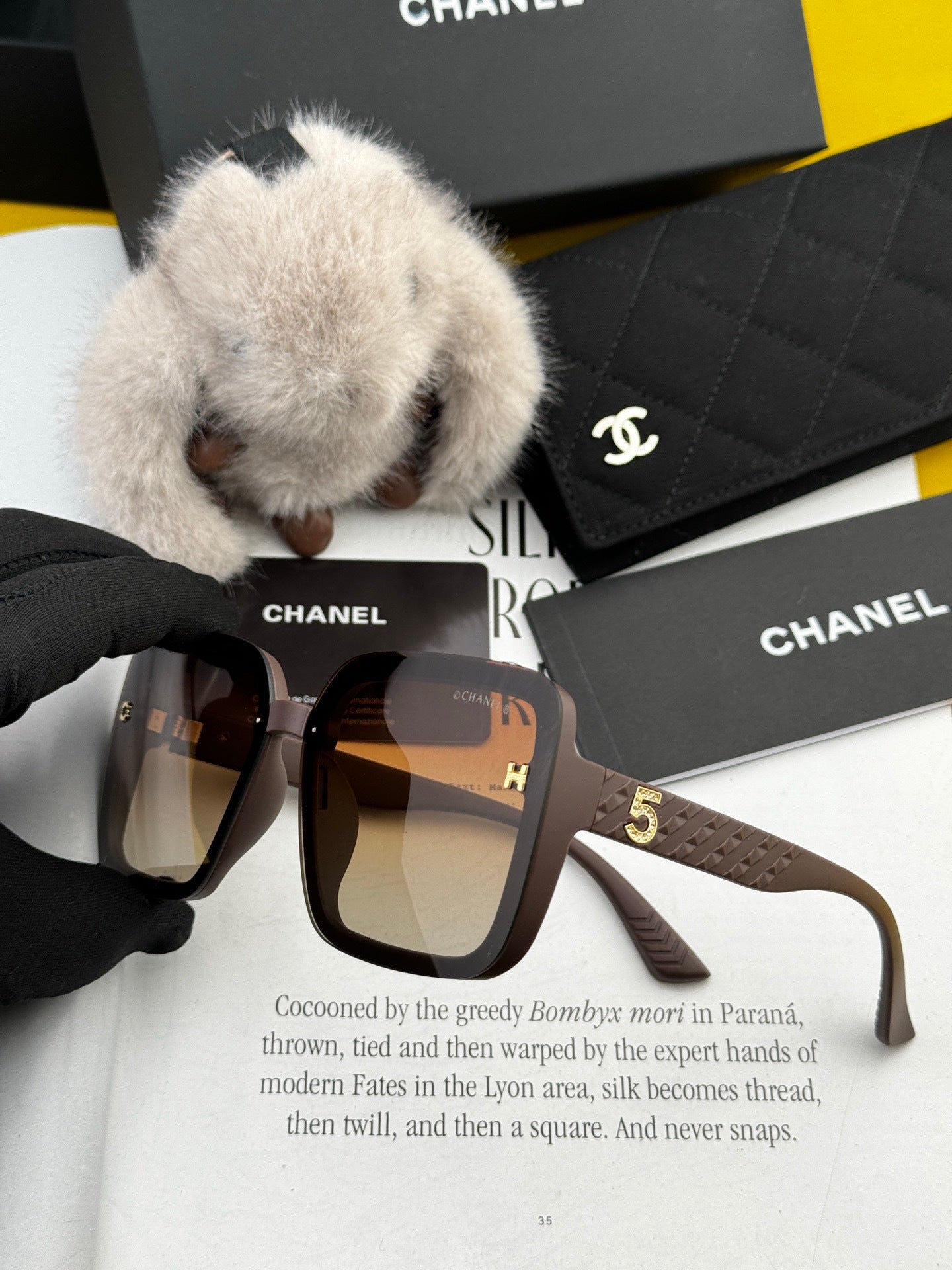 Chanel CH2305 Fashion Black Lens Sunglasses for Men & Women - 867055 - detail image 3