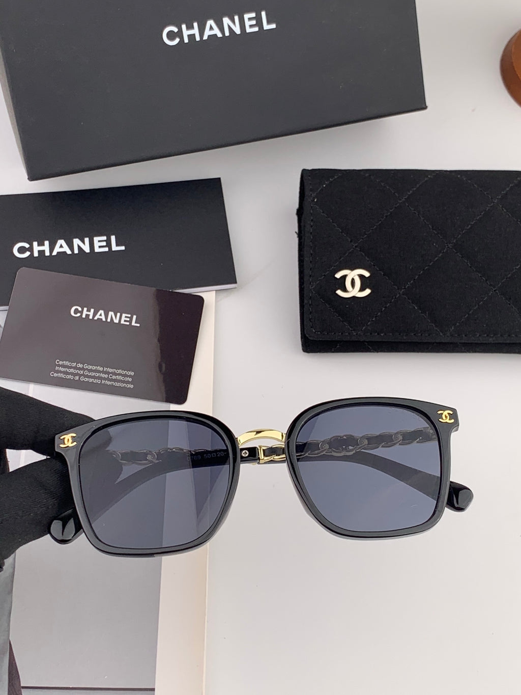 Chanel CH9076 Oversized Black Lens Sunglasses for Men & Women - detail image 2