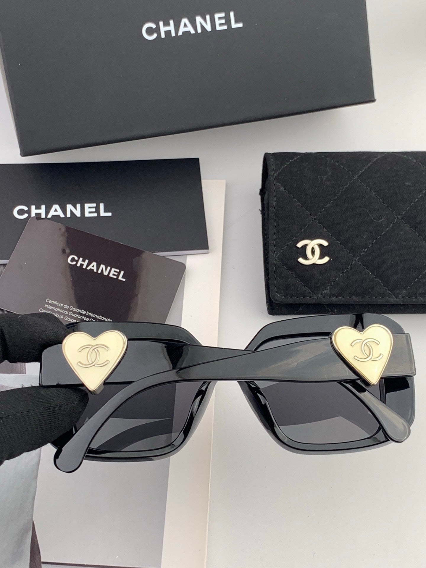 Chanel CH8551 Fashion Blue Lens Sunglasses for Men & Women - detail image 4