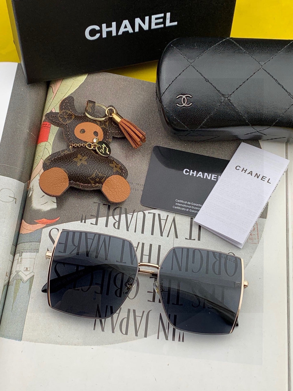 Gucci G0421 Metal Fashion Purple Lens Sunglasses for Men & Women - detail image 2