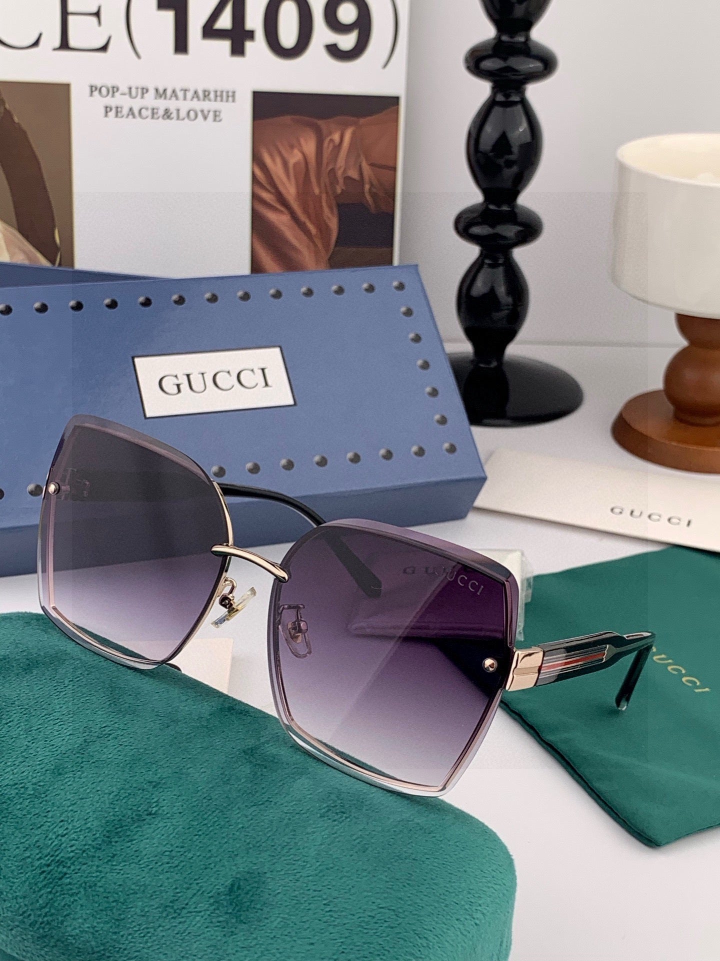 Gucci G0421 Metal Fashion Black Lens Sunglasses for Men & Women - detail image 3