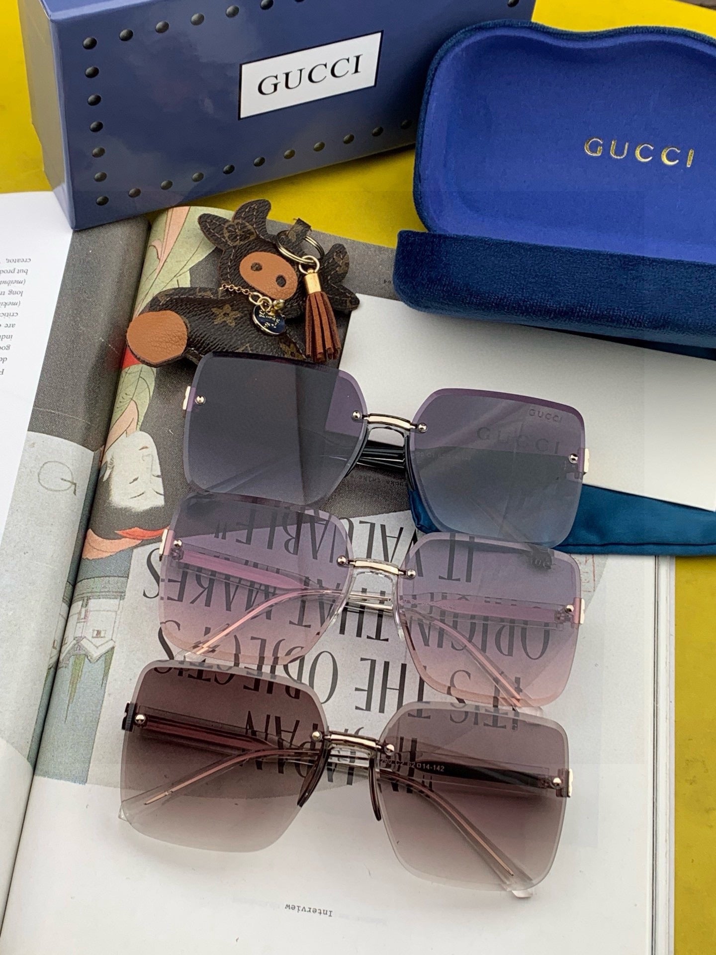 Gucci CH0421 Metal Fashion Gray Lens Sunglasses for Men & Women - detail image 2