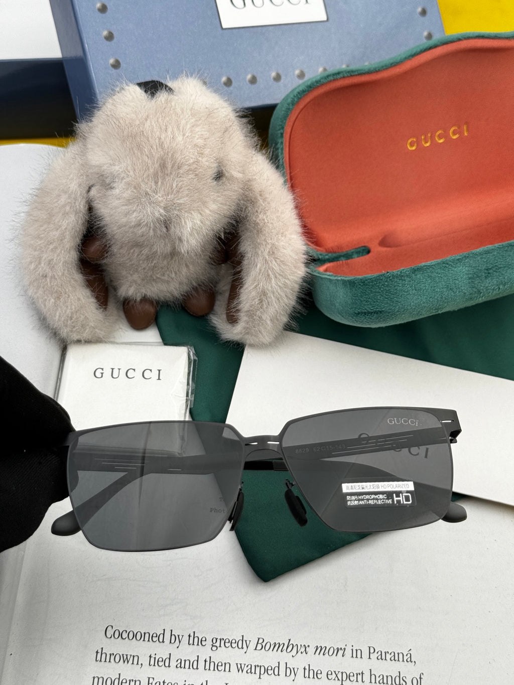 Gucci G9882 Polarized Fashion Black Lens Sunglasses for Men & Women - 866952 - detail image 2