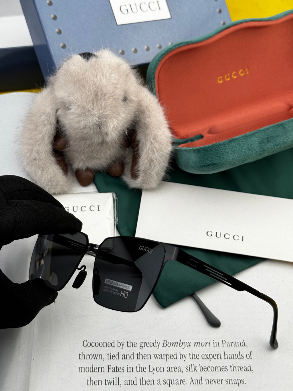Gucci G9882 Polarized Fashion Black Lens Sunglasses for Men & Women - 866952 - detail image 4