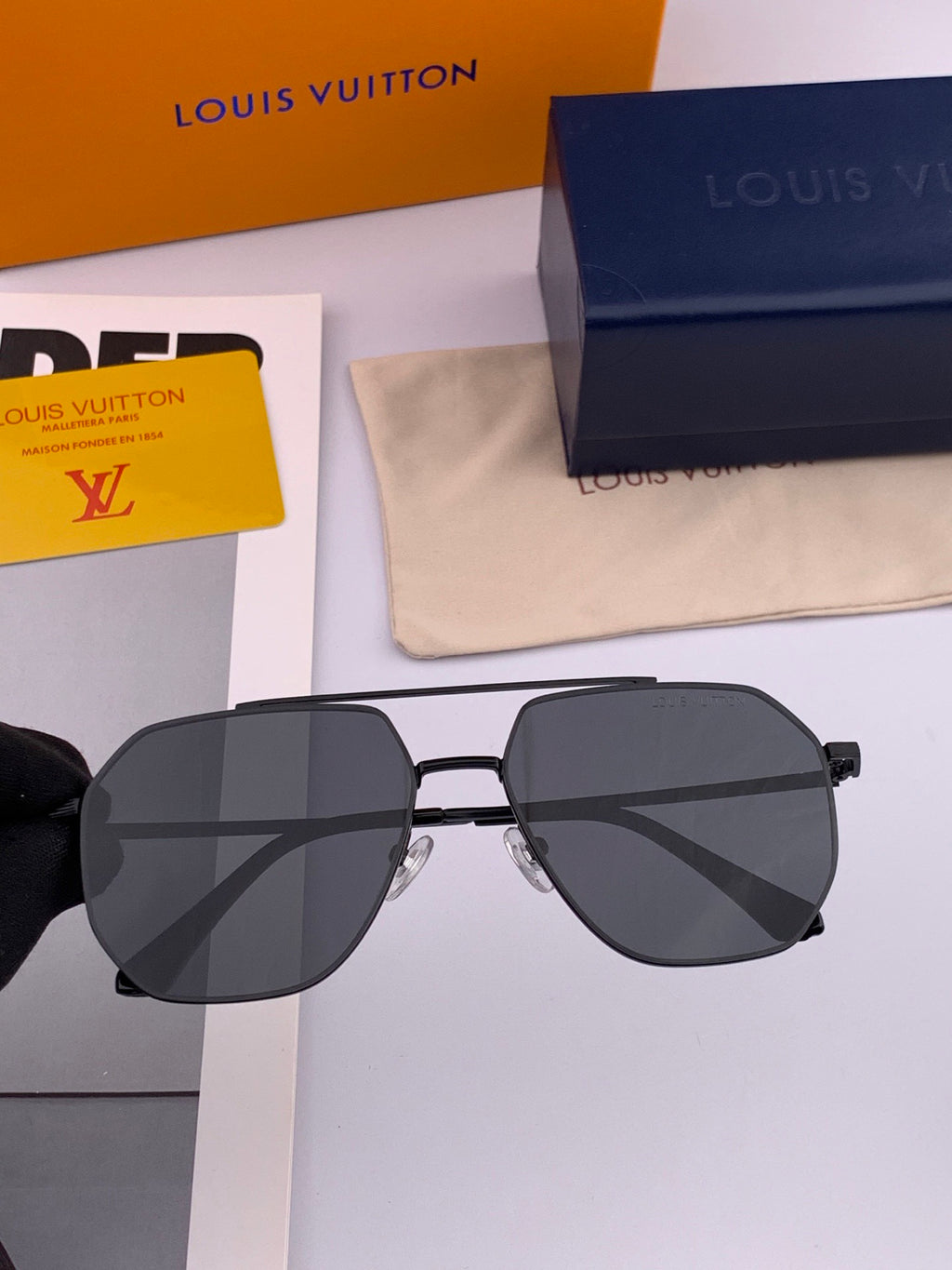 Louis Vuitton L08902 Polarized Aviator Pink Lens Sunglasses for Men