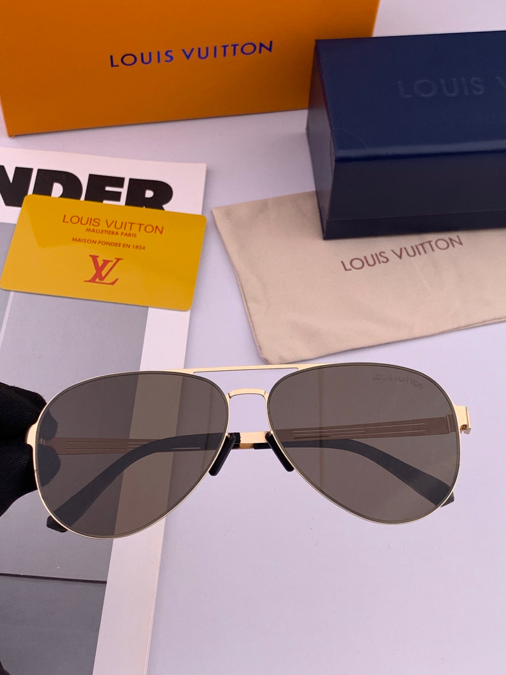 Louis Vuitton L58900 Fashion Gold Lens Sunglasses for Men & Women - detail image 2