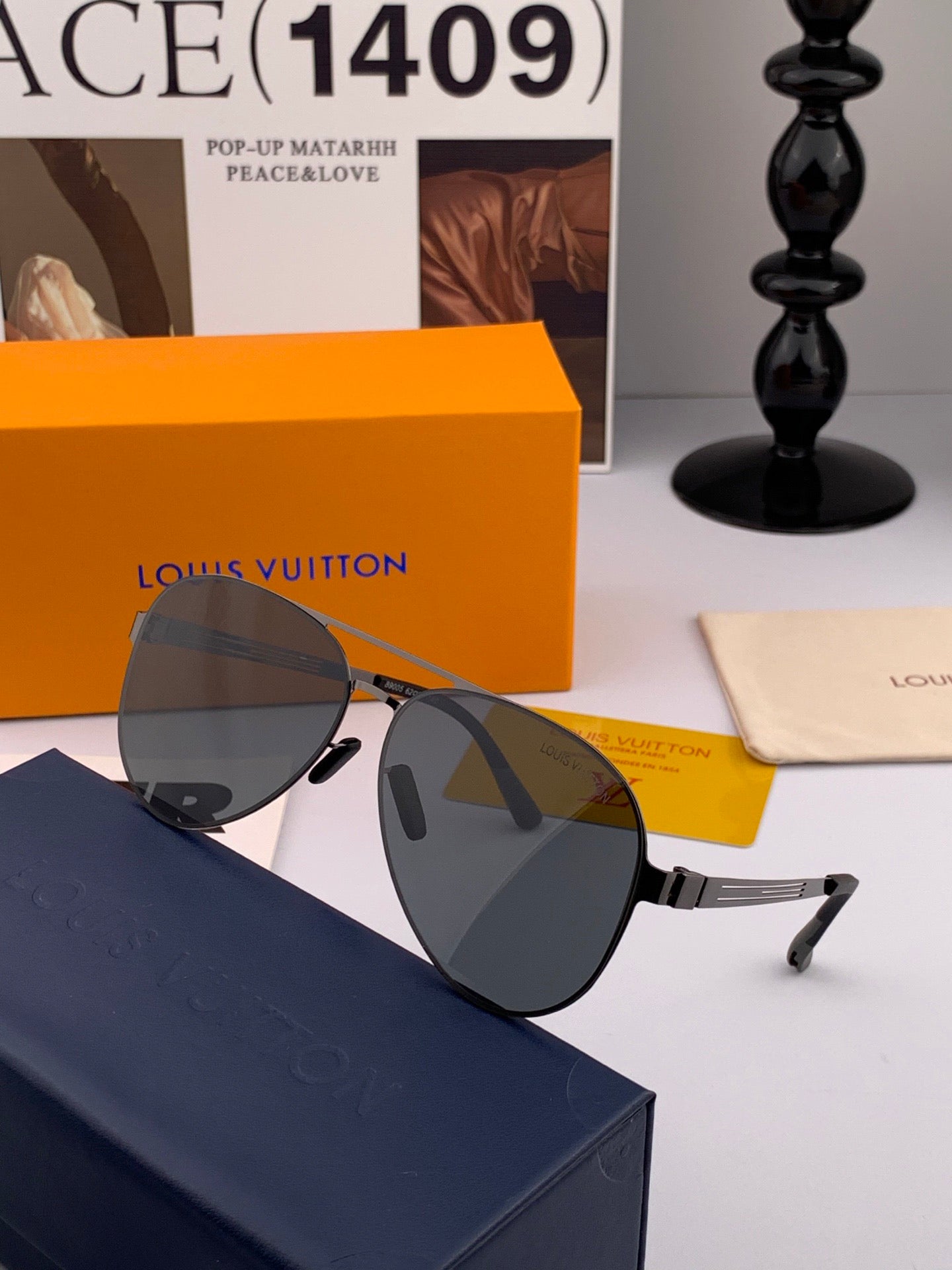 Louis Vuitton L58900 Fashion Gold Lens Sunglasses for Men & Women - detail image 6