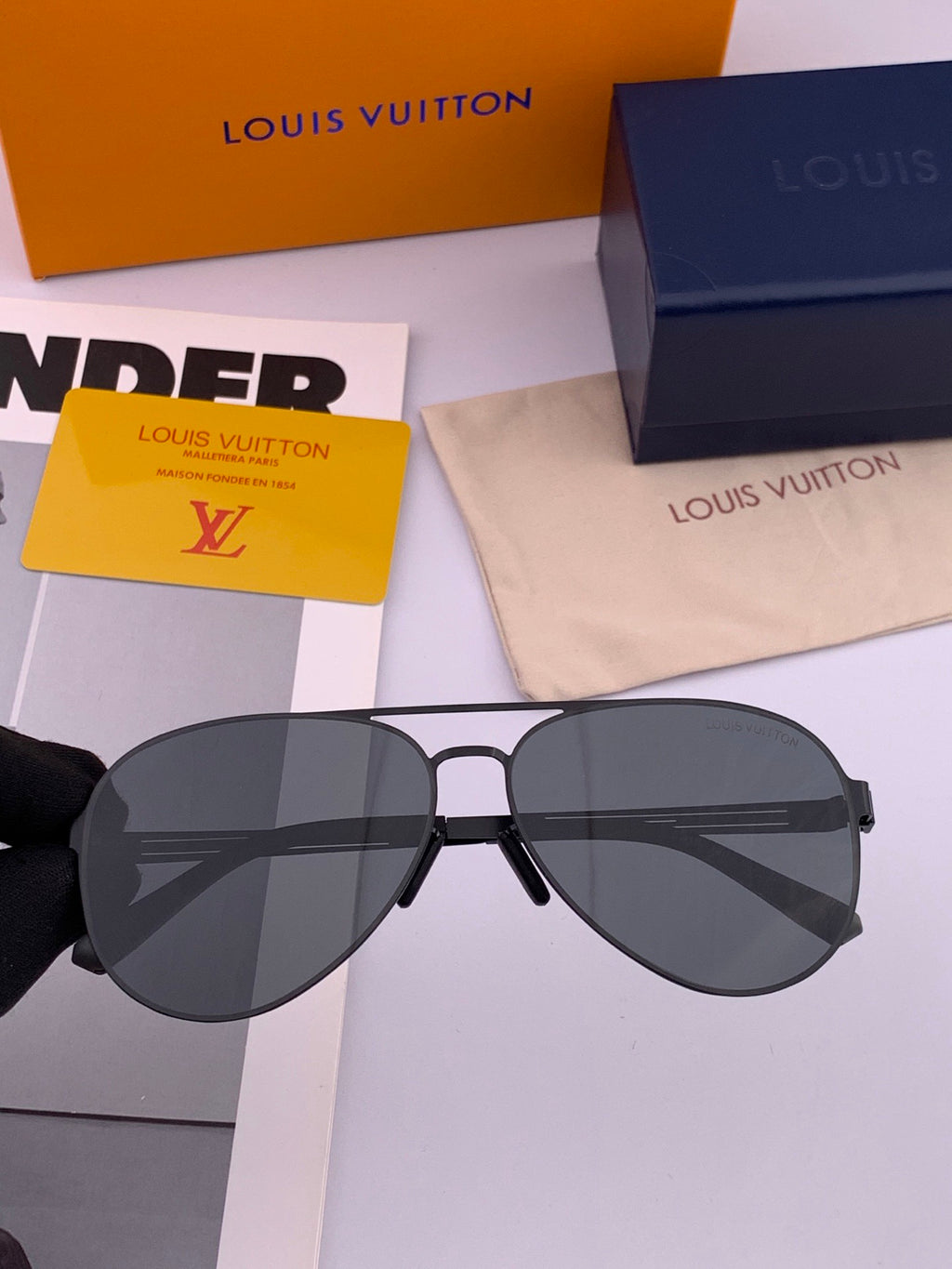 Louis Vuitton L58900 Fashion Gold Lens Sunglasses for Men & Women