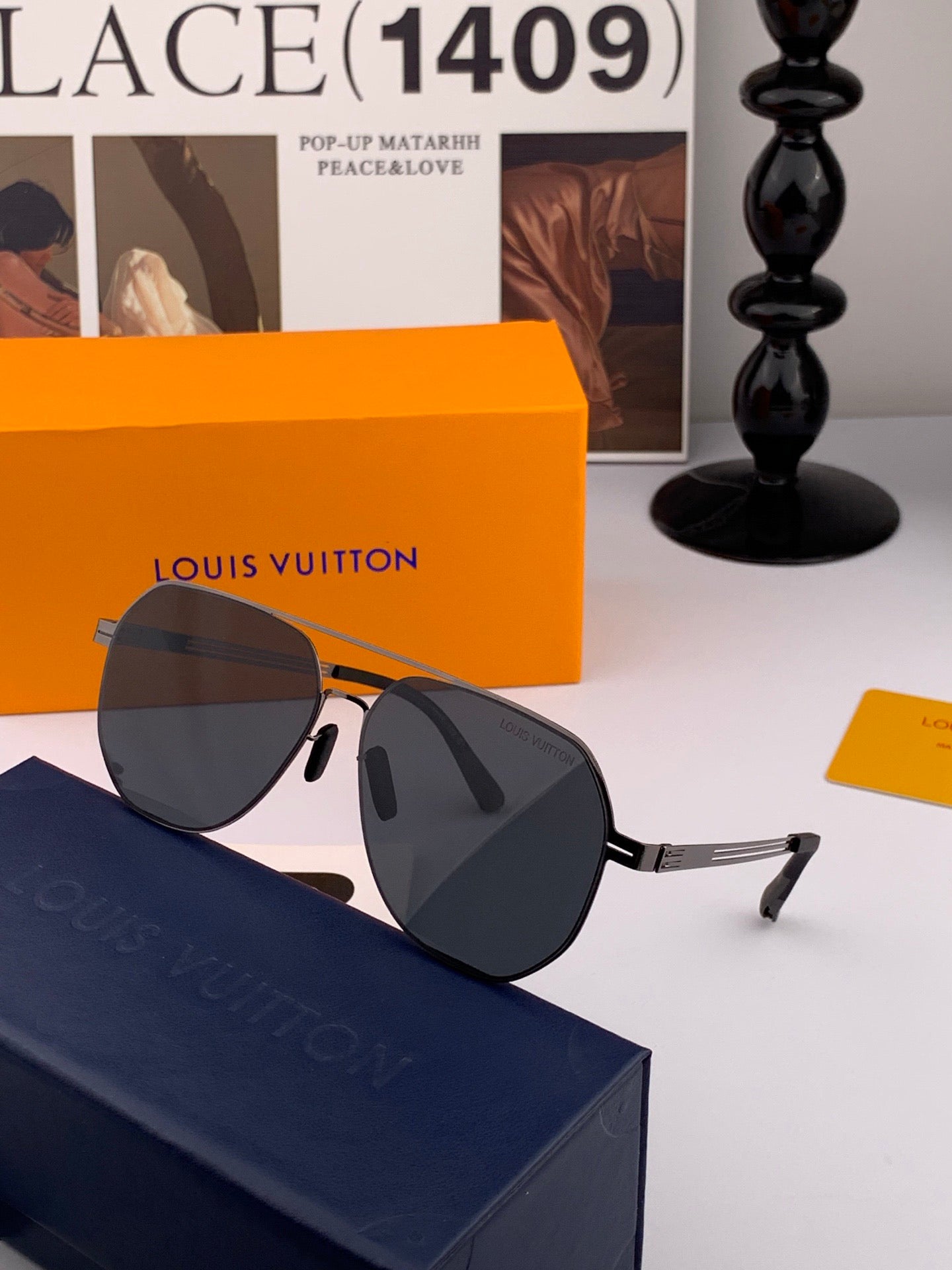 Louis Vuitton L08904 Fashion Black Lens Sunglasses for Men & Women - 866908 - detail image 2
