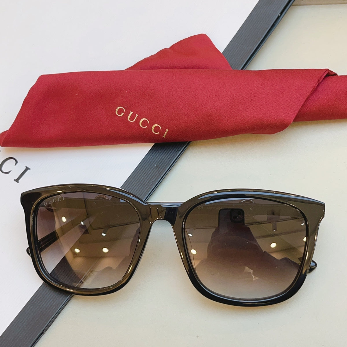 Gucci GG2057SK Fashion Black Lens Sunglasses for Men & Women - 493267