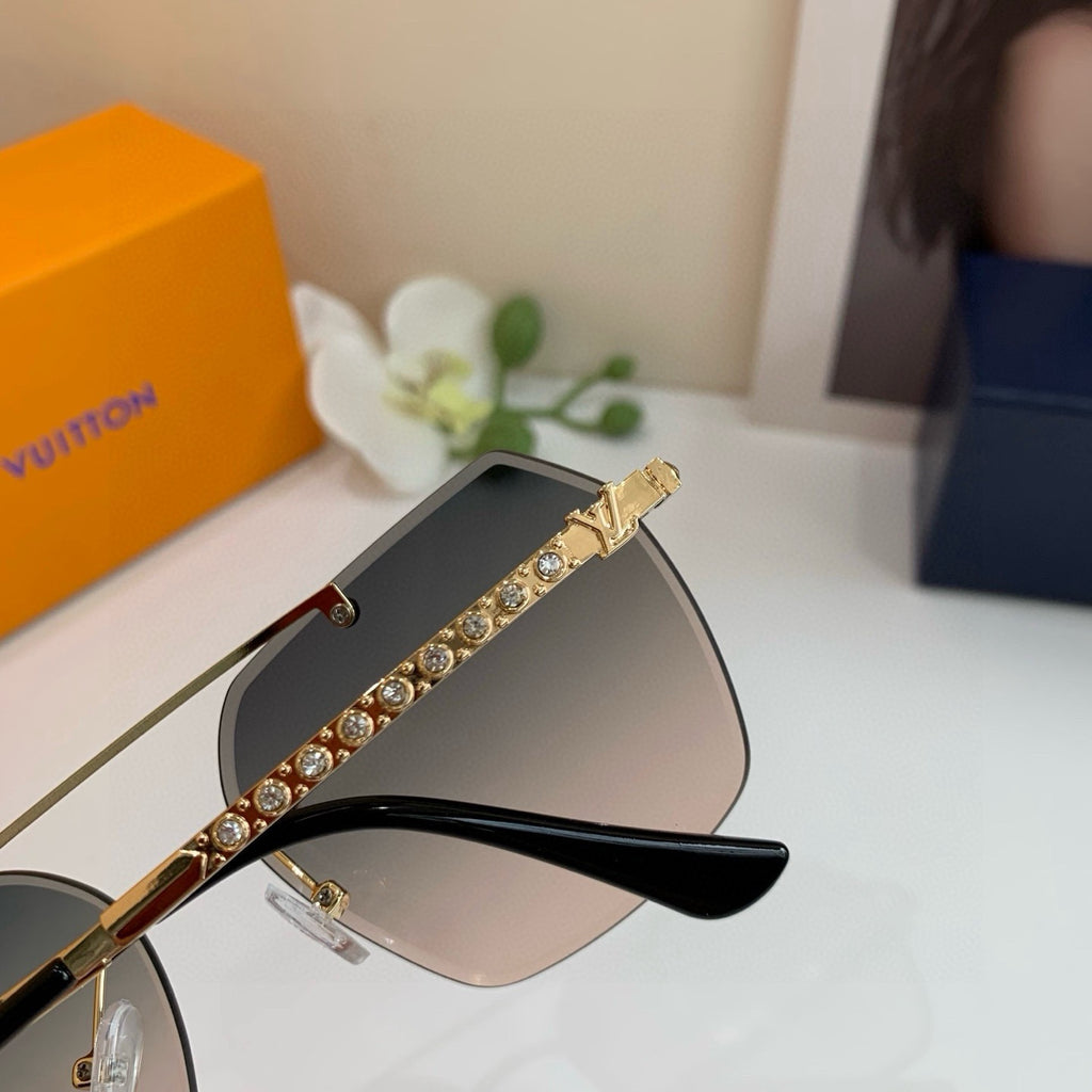 Louis Vuitton Metal Square Gray Lens Sunglasses for Men & Women - 431226