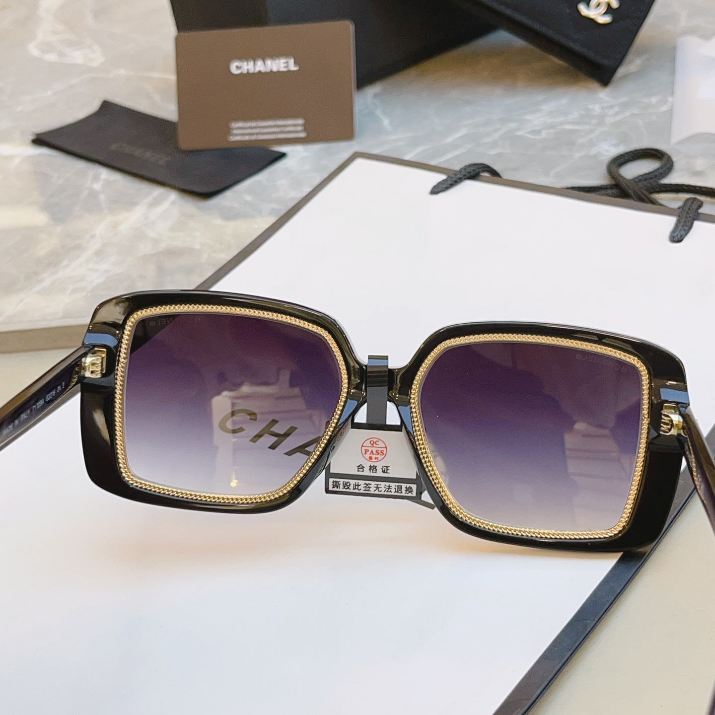 Chanel 71709A Fashion Black Lens Sunglasses for Men & Women - detail image 7
