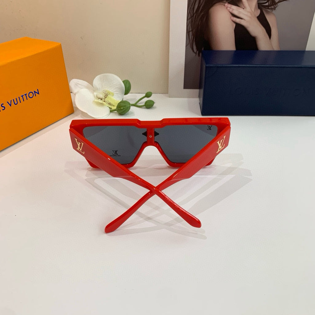 Louis Vuitton Square Red Lens Sunglasses for Men & Women - 997513 - detail image 2