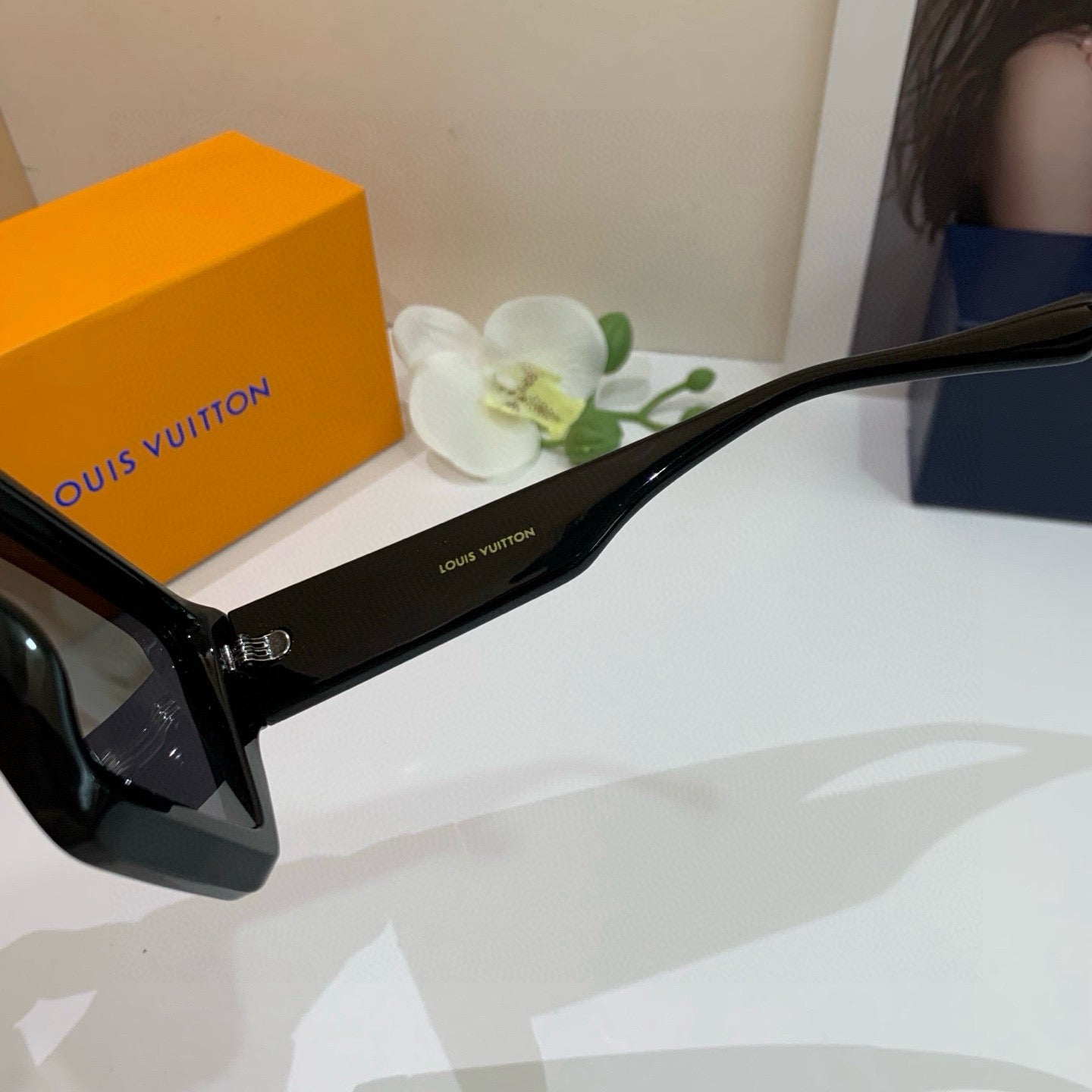 Louis Vuitton Square Black Lens Sunglasses for Men & Women - 997515