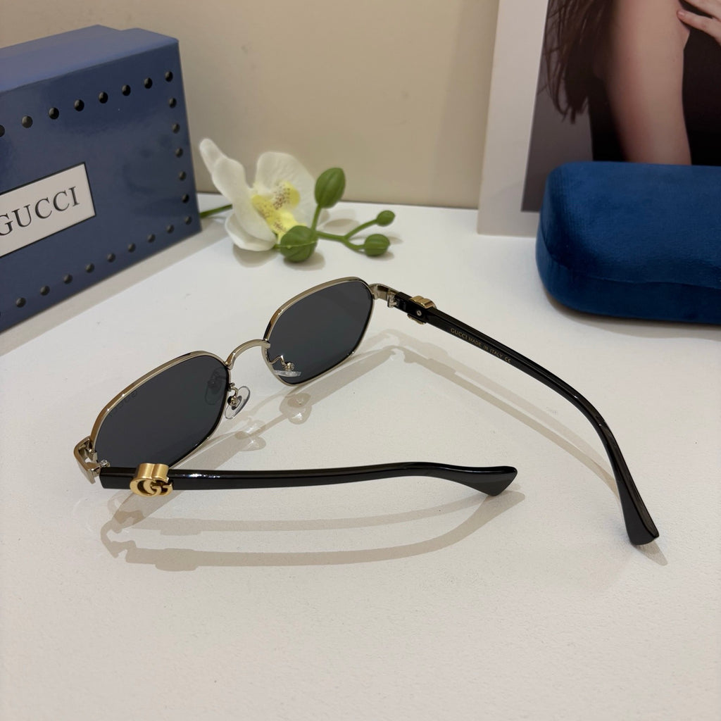 Gucci Polarized Square Silver Lens Sunglasses for Men & Women - 934056 - detail image 2