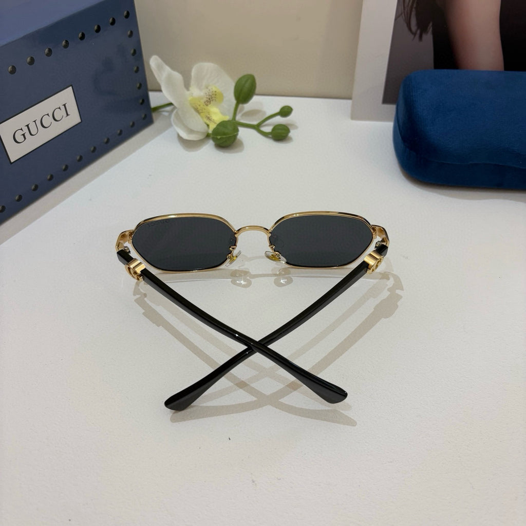 Gucci Polarized Square Silver Lens Sunglasses for Men & Women - 934059