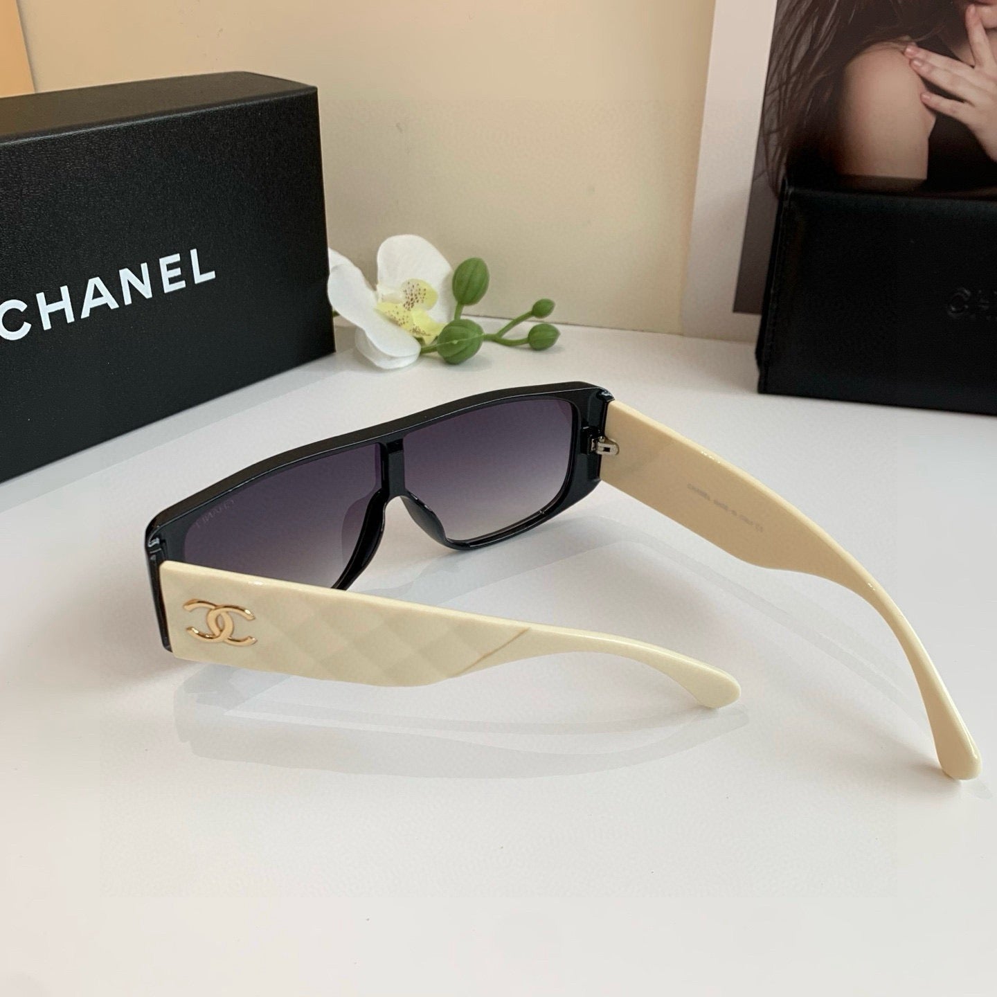 Chanel Fashion Silver Lens Sunglasses for Men & Women - 357991 - detail image 3