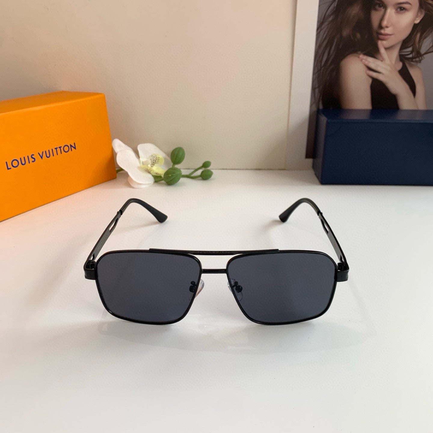 Louis Vuitton Metal Square Black Lens Sunglasses for Men & Women - 357750 - detail image 2