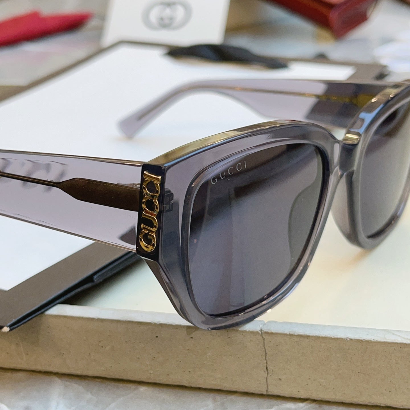 Gucci GG2043SA Fashion Gray Lens Sunglasses for Men & Women - detail image 6