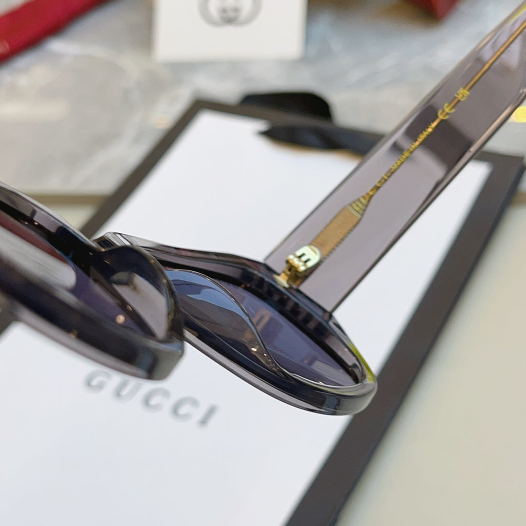 Gucci GG2043SA Fashion Gray Lens Sunglasses for Men & Women - detail image 8