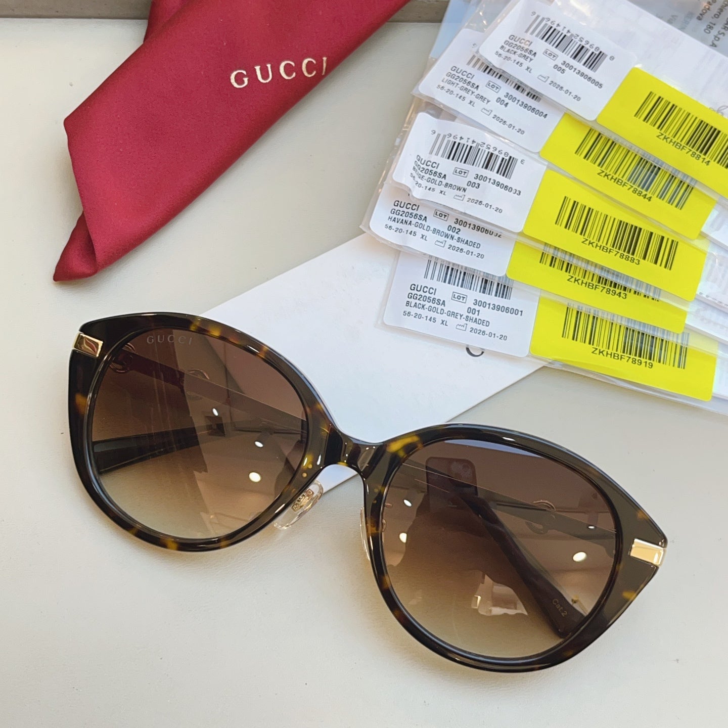 Gucci GG2056SA Fashion Brown Lens Sunglasses for Men & Women - detail image 2
