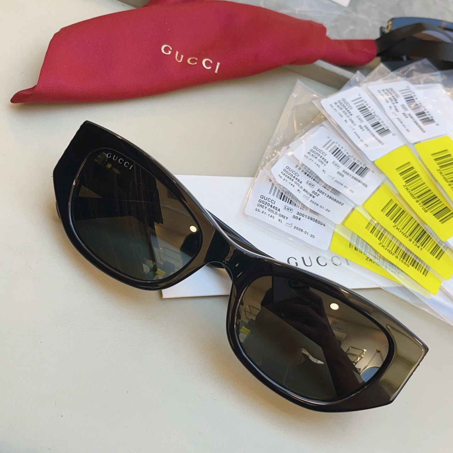 Gucci GG2044SA Fashion Brown Lens Sunglasses for Men & Women - detail image 2