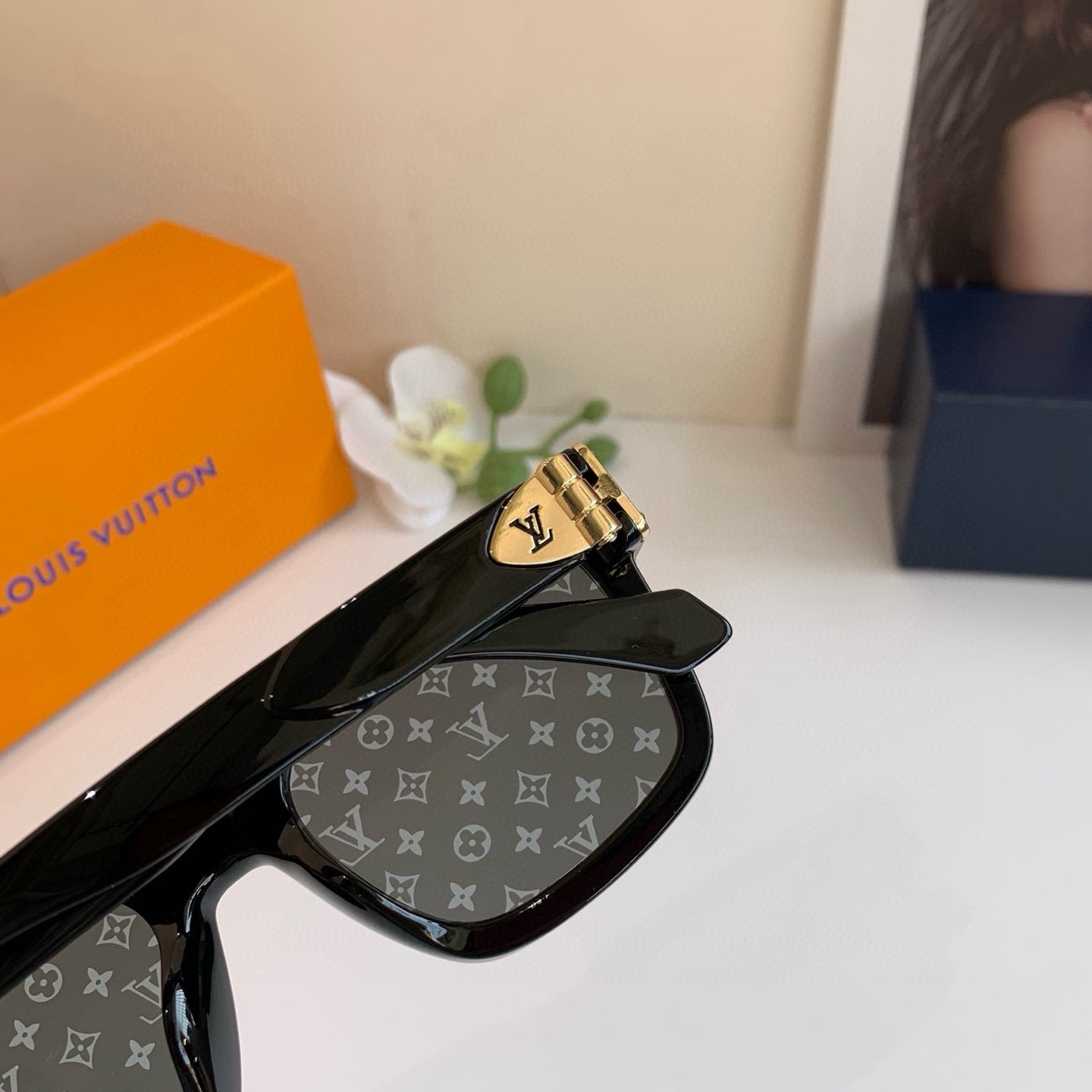 Louis Vuitton Square Silver Lens Sunglasses for Men & Women - 132150