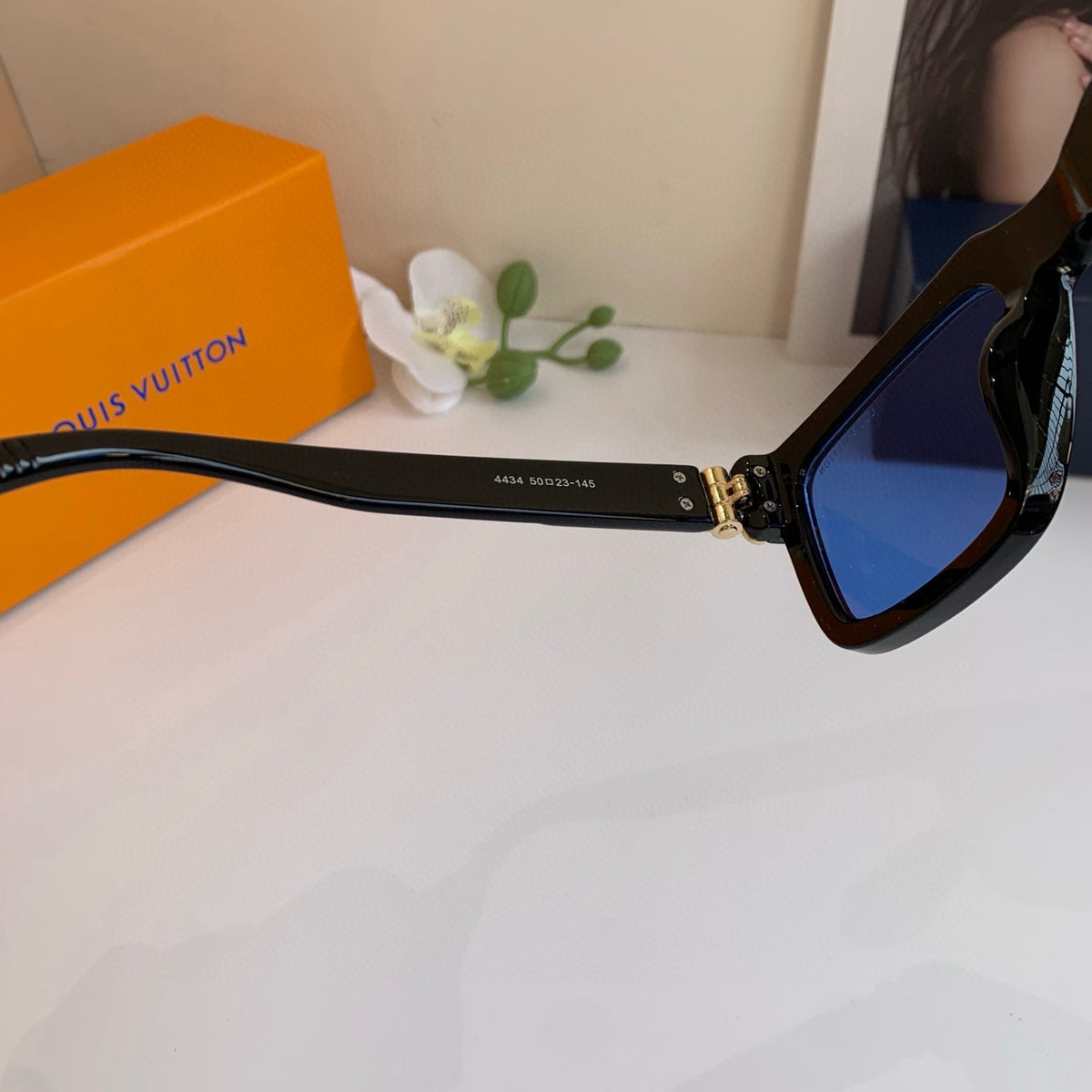 Louis Vuitton Square Blue Lens Sunglasses for Men & Women - 132151