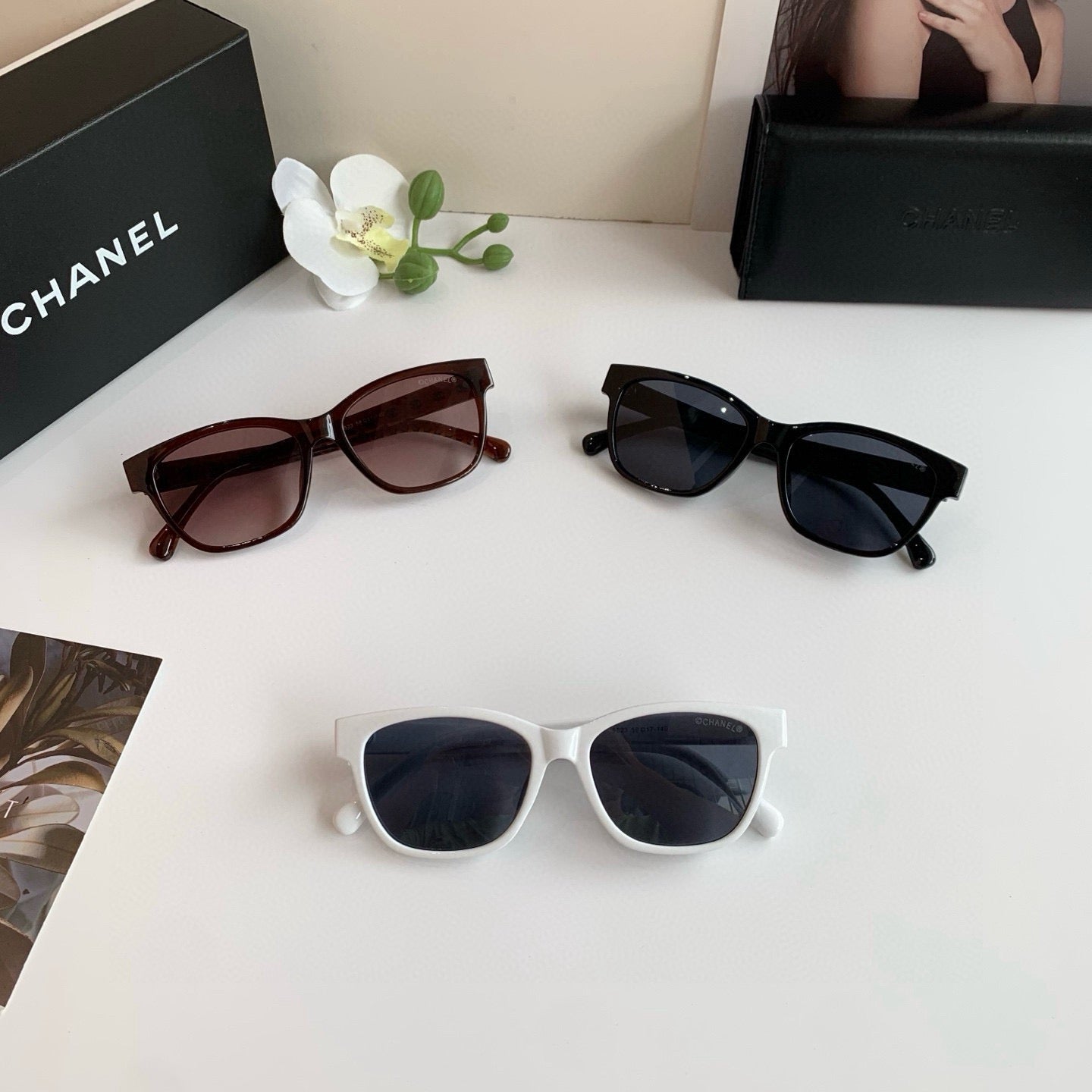 Chanel Oversized Black Lens Sunglasses for Men & Women - 132369 - detail image 3