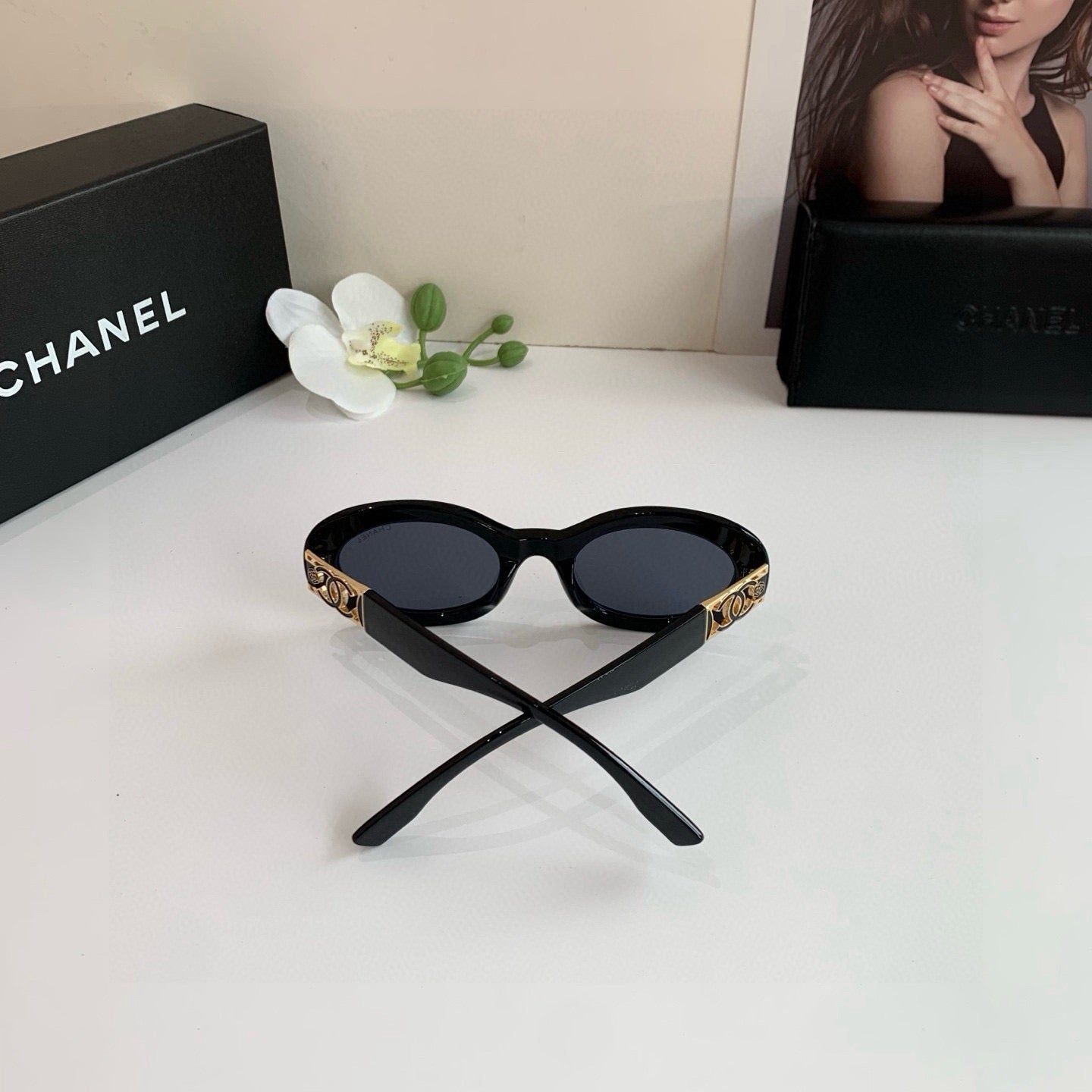 Chanel Round Black Lens Sunglasses for Men & Women - 382354 - detail image 2