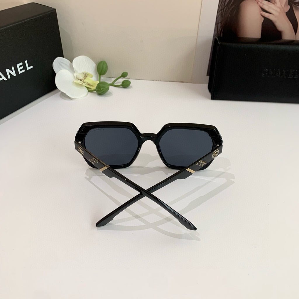Chanel Square Black Lens Sunglasses for Men & Women - 382214 - detail image 3