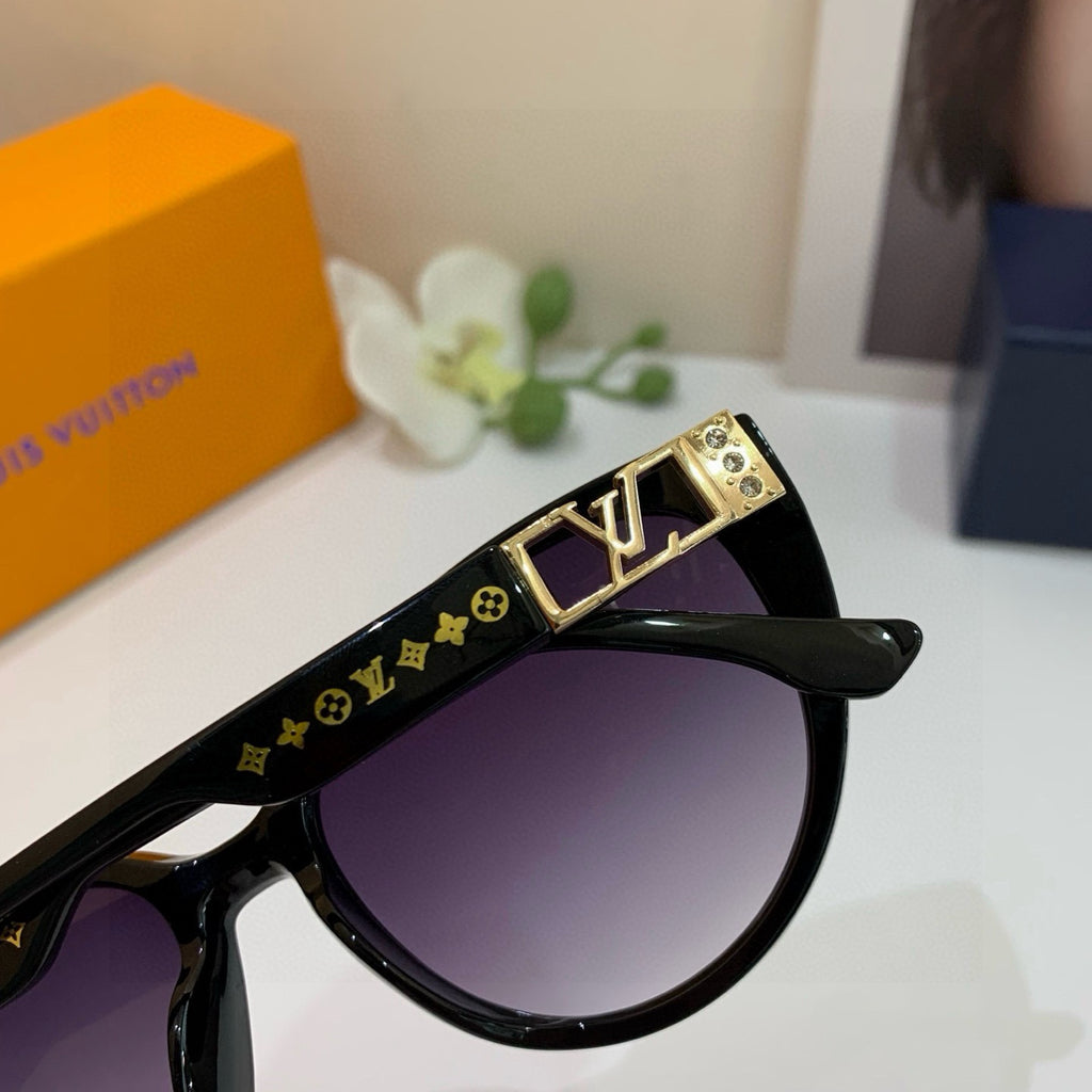 Louis Vuitton Cat-Eye Black Lens Sunglasses for Men & Women - 158092