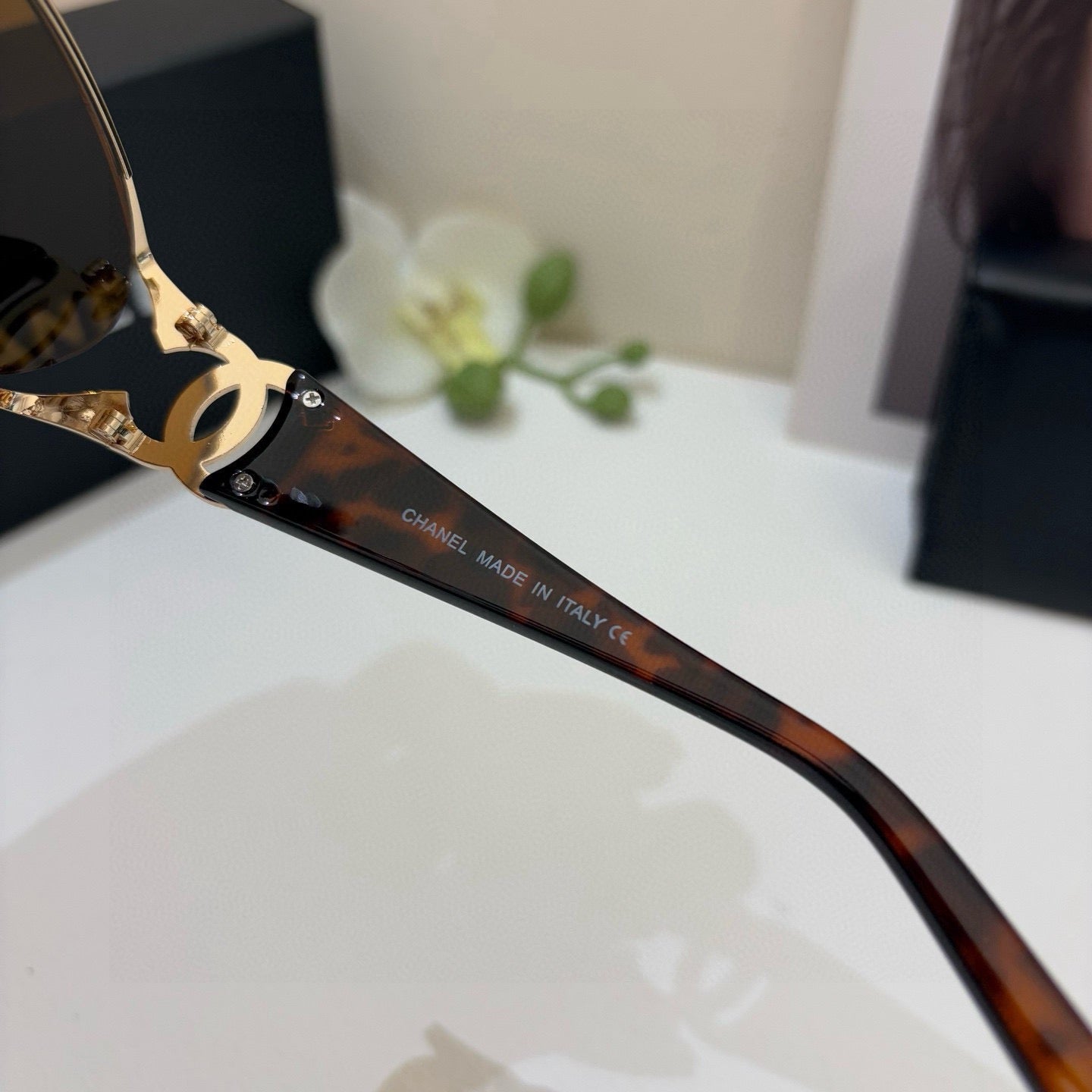 Chanel Cat-Eye Brown Lens Sunglasses for Men & Women - 415278 - detail image 3