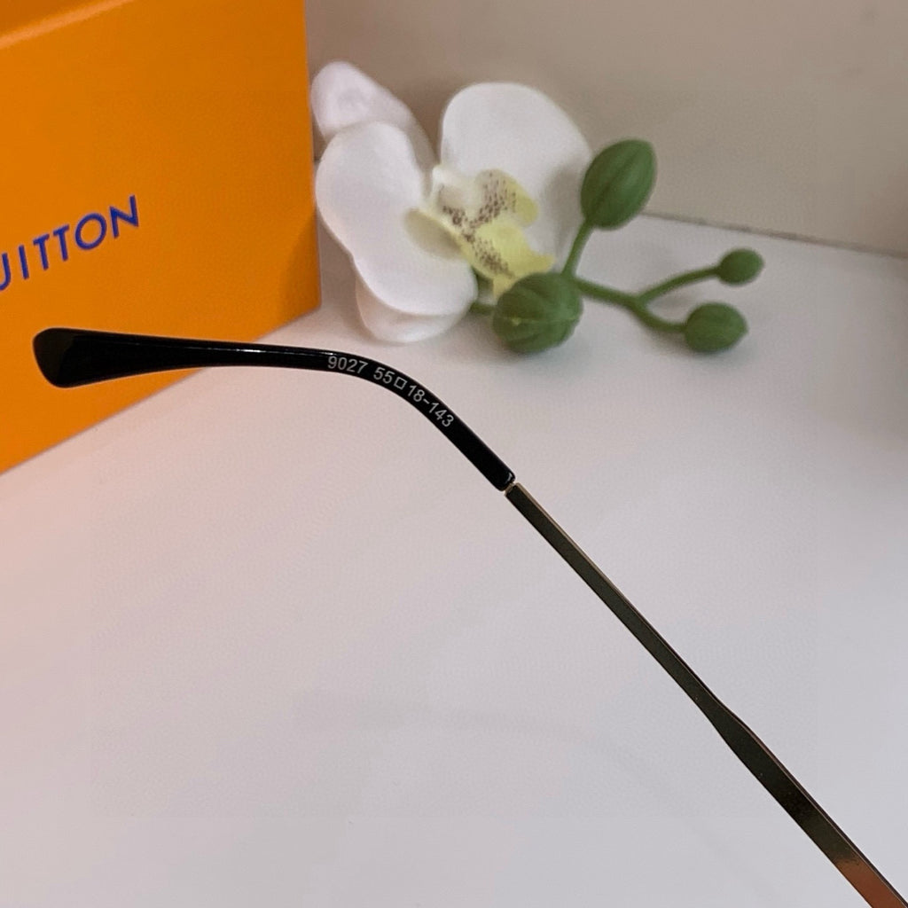 Louis Vuitton Metal Square Gray Lens Sunglasses for Men & Women - 158116