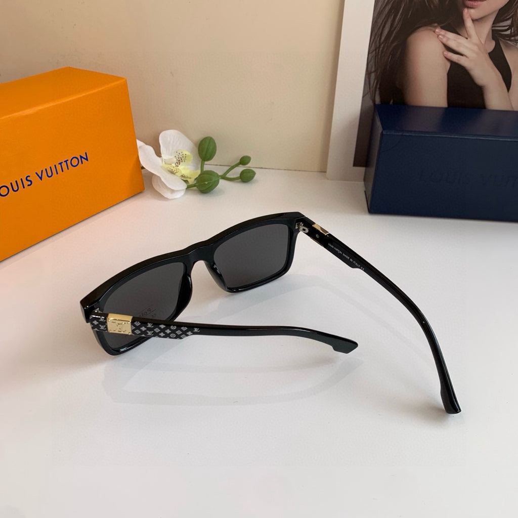 Louis Vuitton Square Black Lens Sunglasses for Men & Women - 158118 - detail image 3