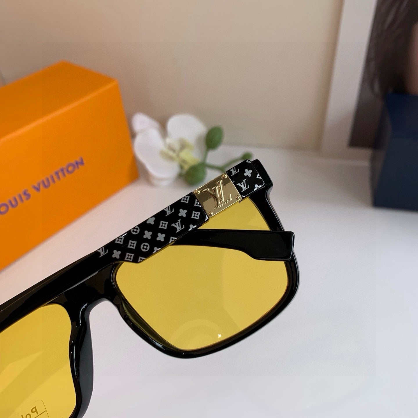 Louis Vuitton Square Orange Lens Sunglasses for Men & Women - 158119
