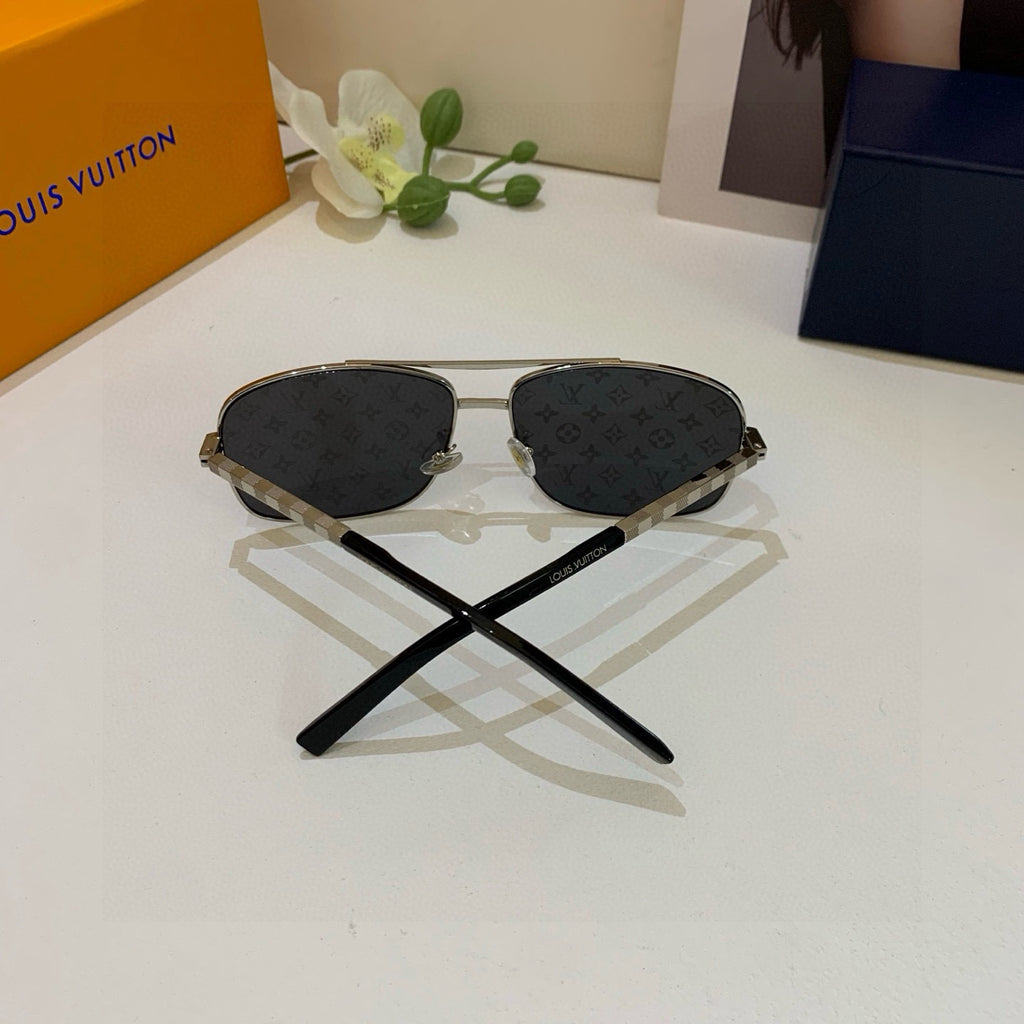 Louis Vuitton Aviator Silver Lens Sunglasses for Men & Women - 158120
