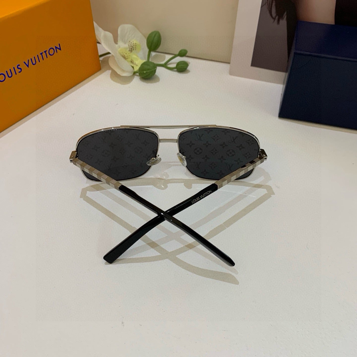 Louis Vuitton Aviator Silver Lens Sunglasses for Men & Women - 414875