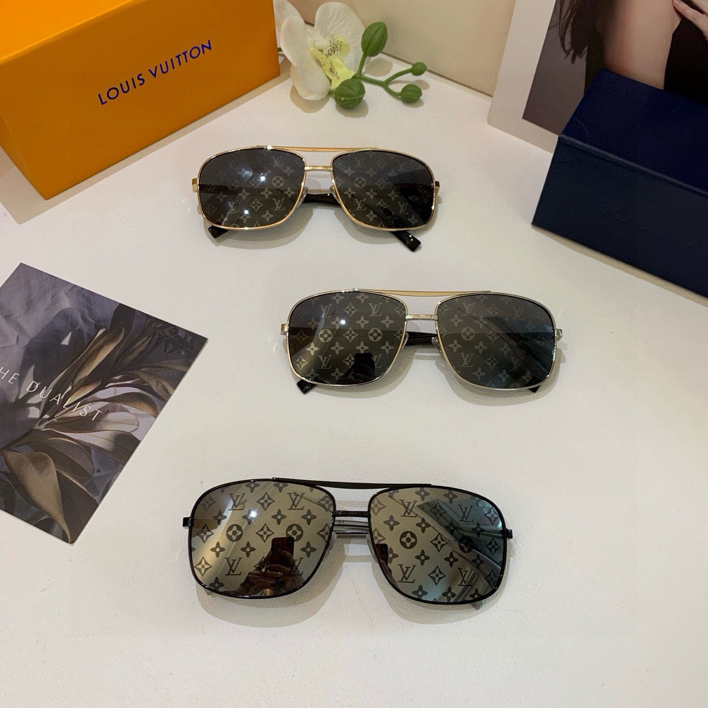 Louis Vuitton Aviator Silver Lens Sunglasses for Men & Women - detail image 4