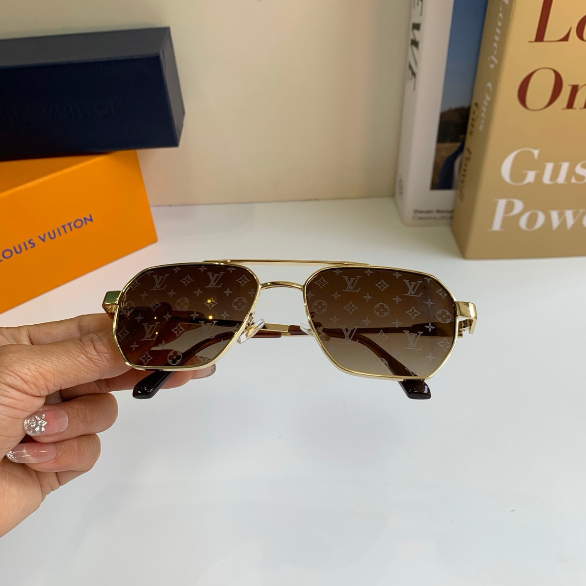 Louis Vuitton Metal Square Brown Lens Sunglasses for Men & Women - 414941 - detail image 5