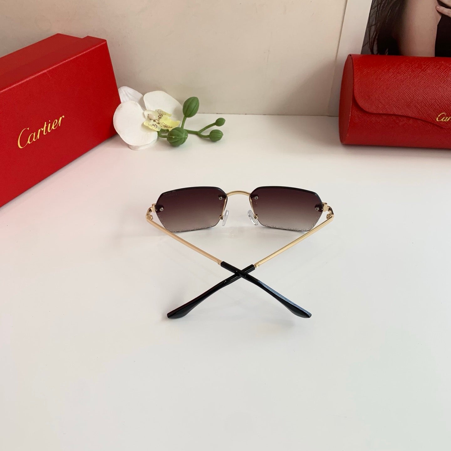 Cartier Lightweight Rimless Red Lens Sunglasses for Men & Women - 158522 - detail image 4