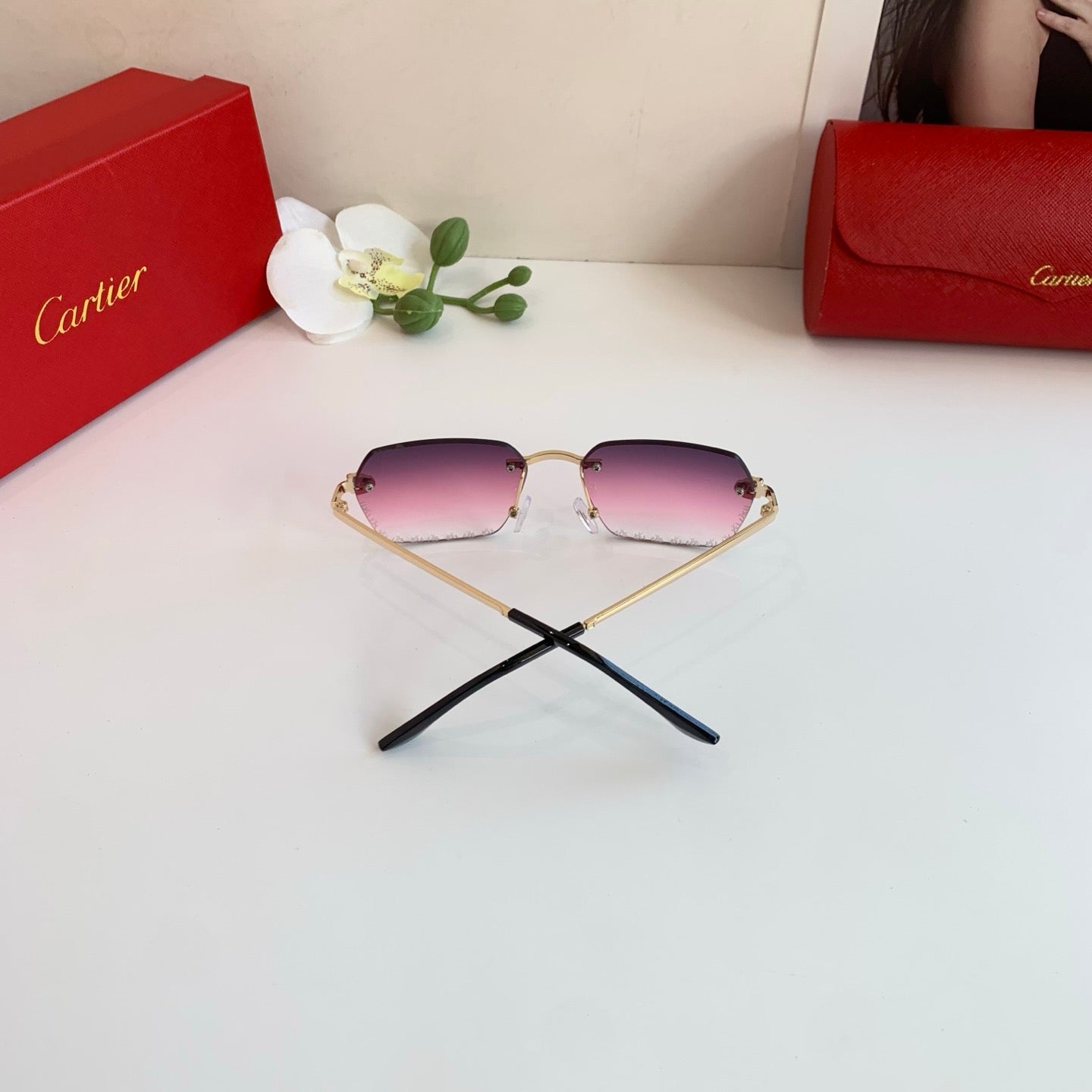Cartier Lightweight Rimless Purple Lens Sunglasses for Men & Women - 158524 - detail image 4
