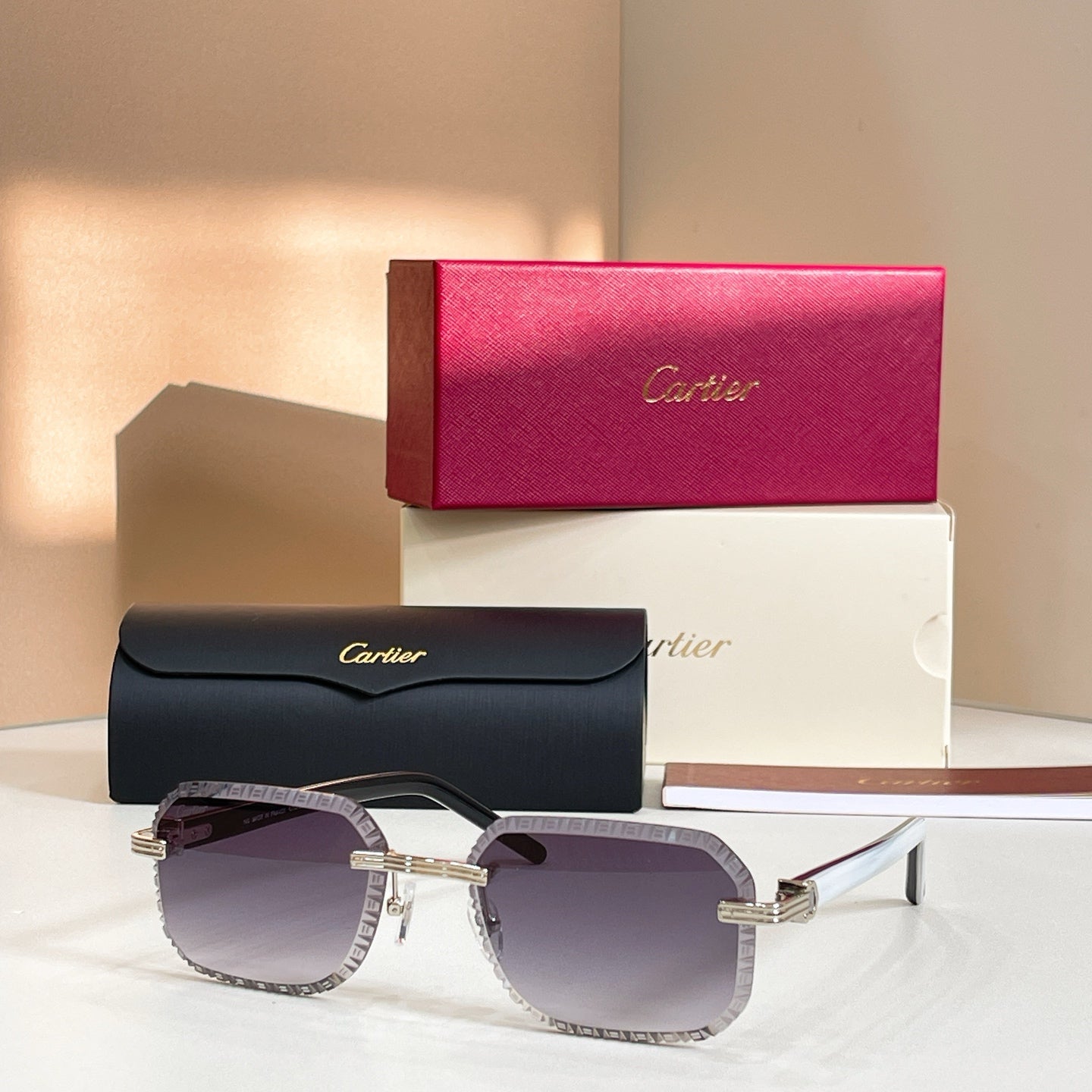 Cartier CT0782S Photochromic Fashion Black Lens Sunglasses for Men & Women - detail image 4
