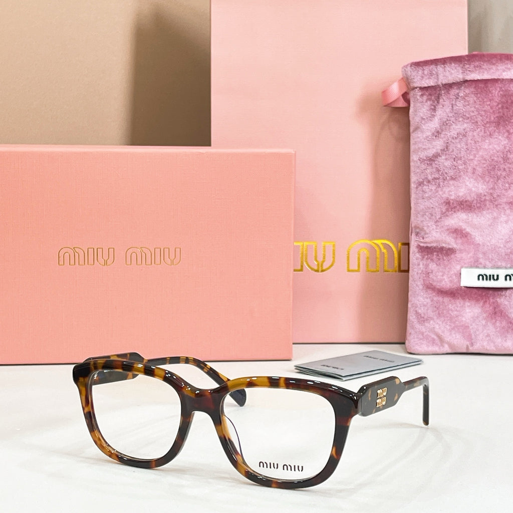 Miu Miu 02ZV-F Fashion Pink Lens Sunglasses for Men & Women - detail image 2