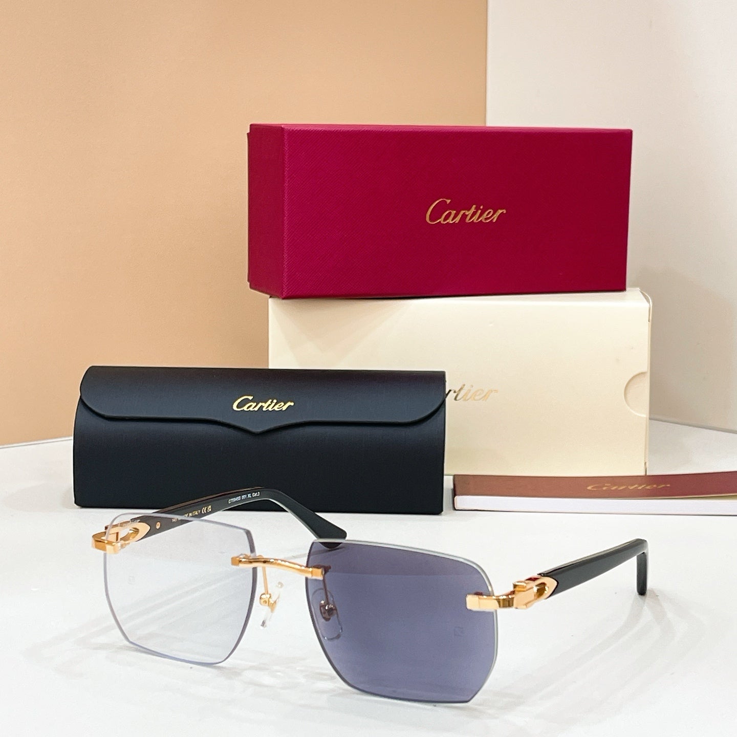 Cartier CT0845S Photochromic Fashion Black Lens Sunglasses for Men & Women - detail image 6