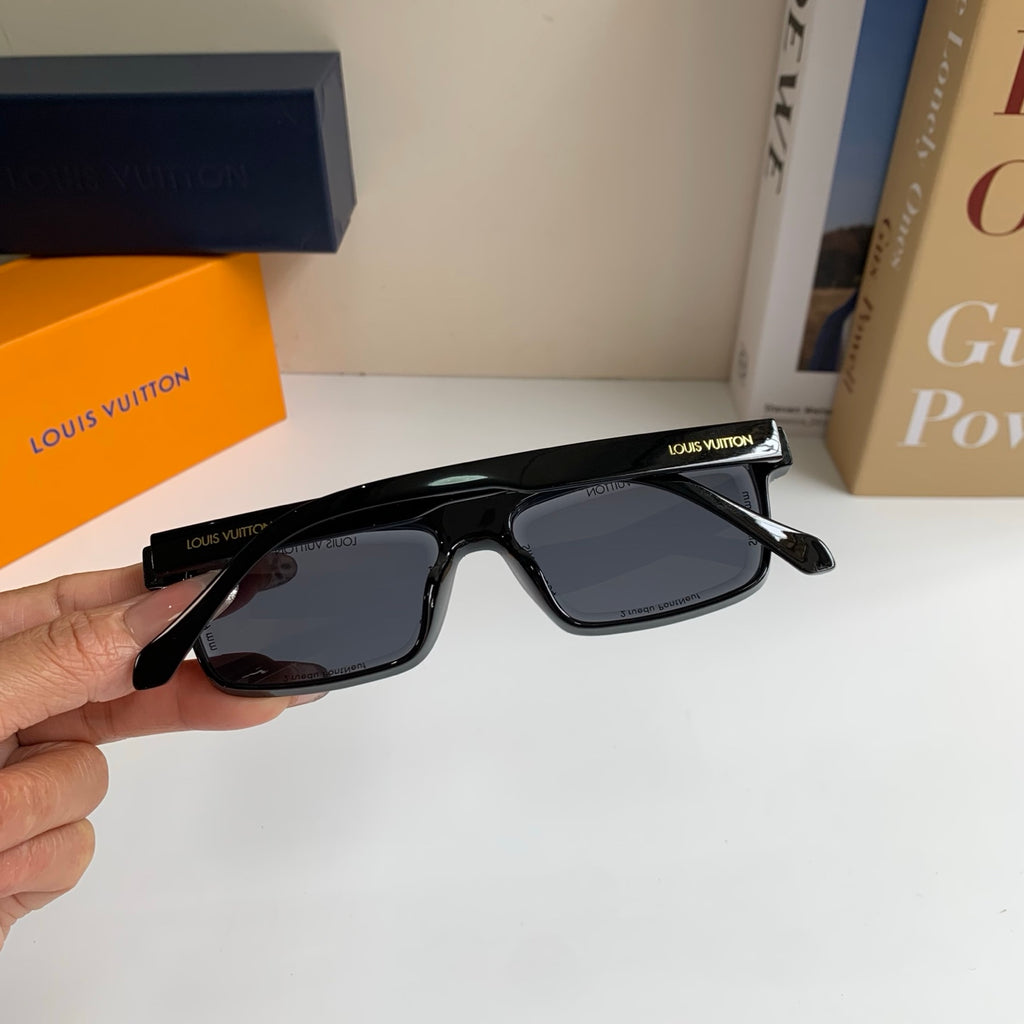 Louis Vuitton Square Gray Lens Sunglasses for Men & Women - 132199 - detail image 7
