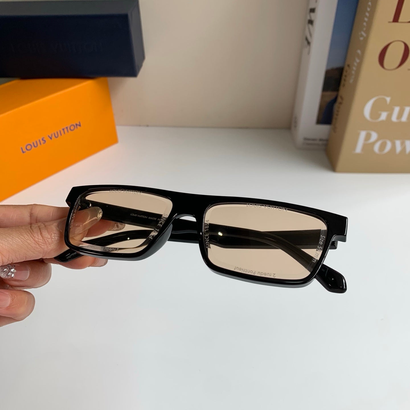 Louis Vuitton Square Silver Lens Sunglasses for Men & Women - 132200 - detail image 4