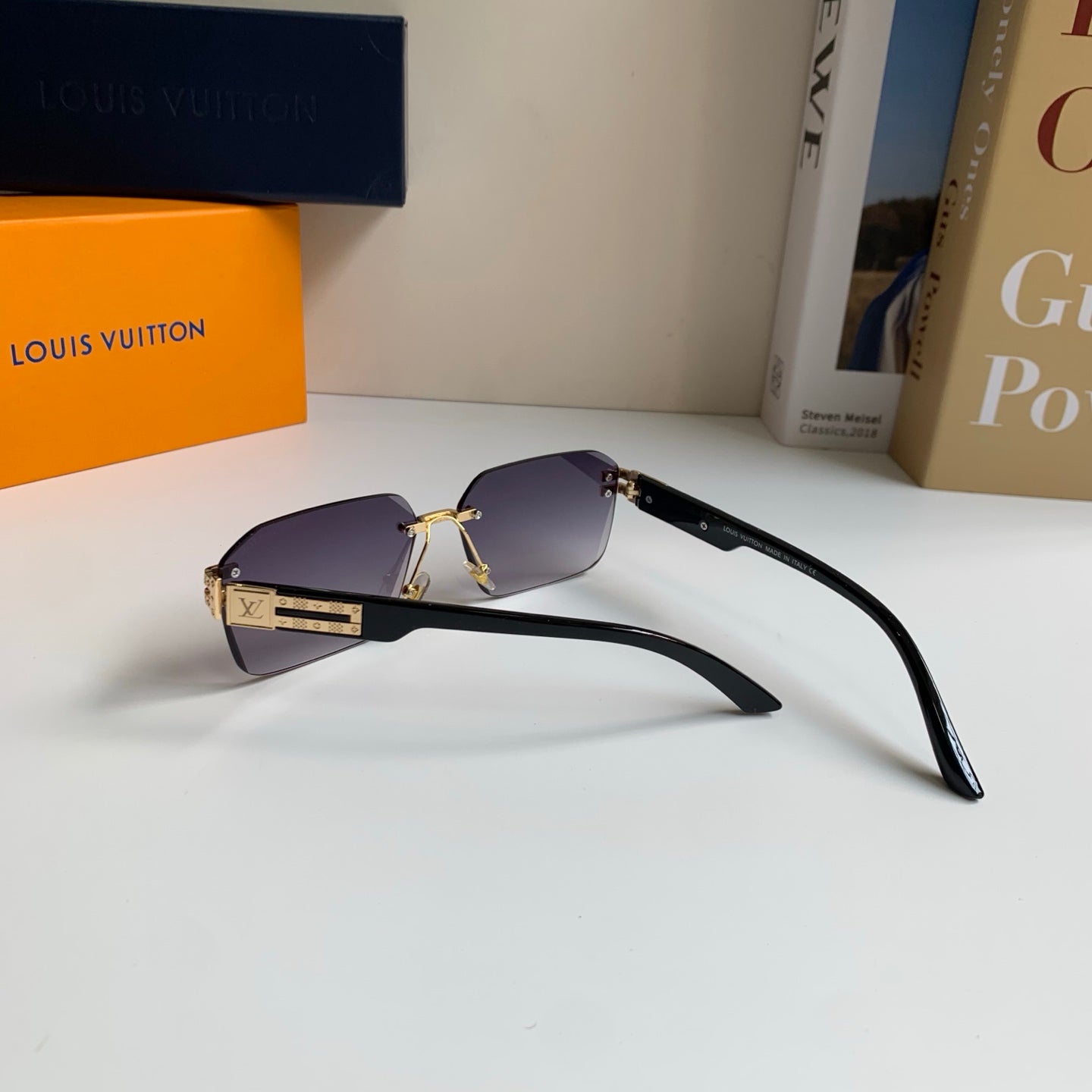 Louis Vuitton Metal Fashion Silver Lens Sunglasses for Men & Women - 381766 - detail image 9