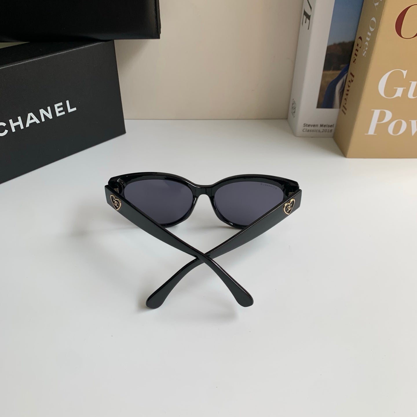 Chanel Fashion Black Lens Sunglasses for Men & Women - 398575 - detail image 9