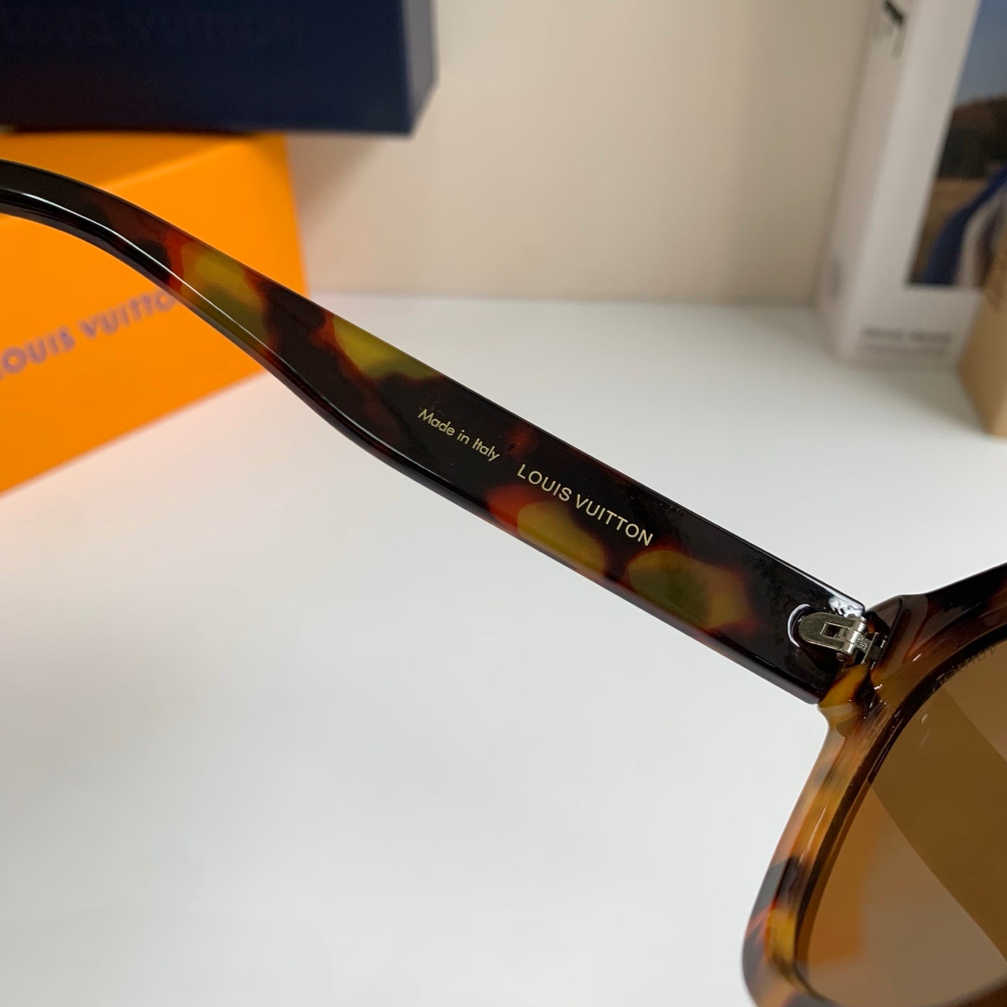Louis Vuitton Square Black Lens Sunglasses for Men & Women - 486203 - detail image 7